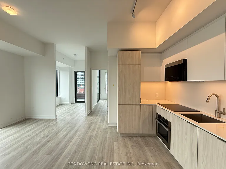 28 Eastern Ave #613 — Photo 2