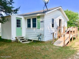 3276 S Johnson Ave, Newaygo, MI 49337