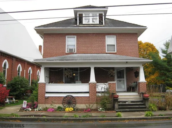 119 Penn St, Millheim, PA 16854