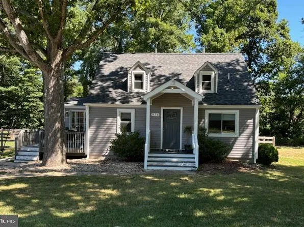 876 Marlboro Rd, Lothian, MD 20711