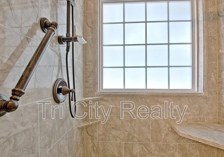 341 Hunterian Pl — Photo 37
