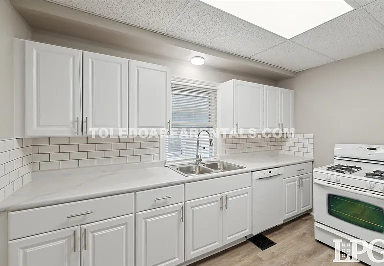 2907 Rockwood Pl — Photo 9