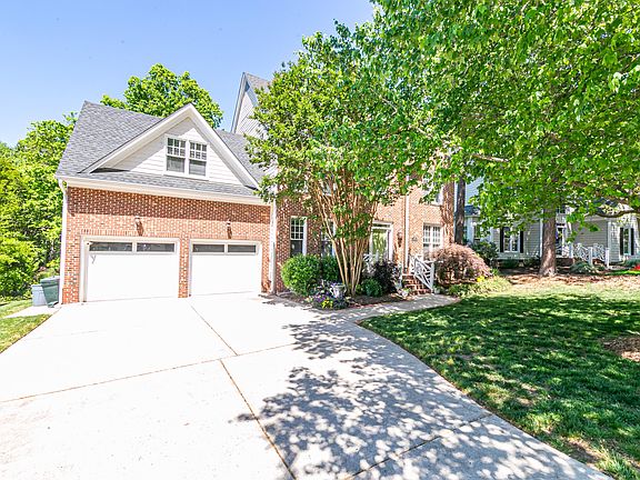 2nd image of 108 Ferncroft Ct