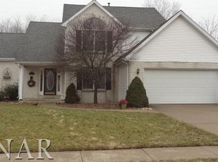 3407 Castlemain Dr, Bloomington, IL