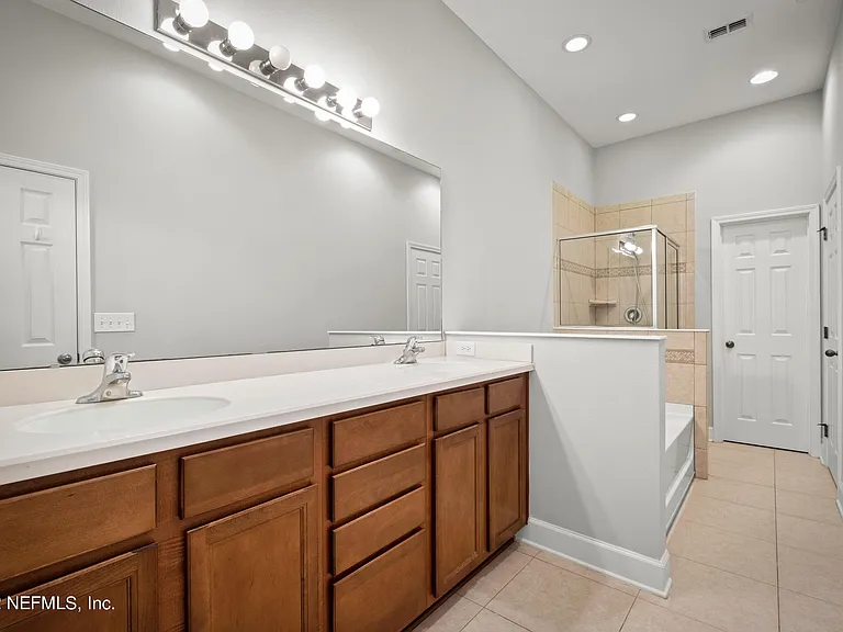 6216 Clearsky Dr — Photo 26