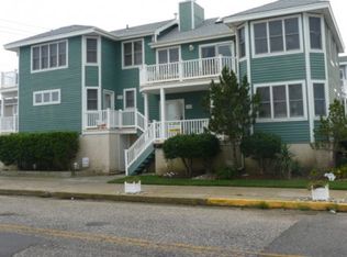 302 42nd St, Ocean City, NJ 08226