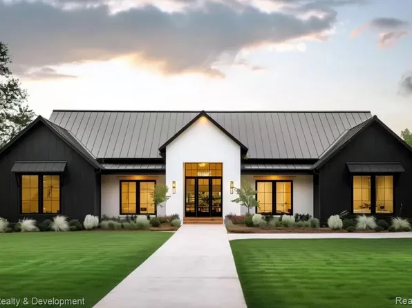 5700 Seven Mile Rd, South Lyon, MI 48178