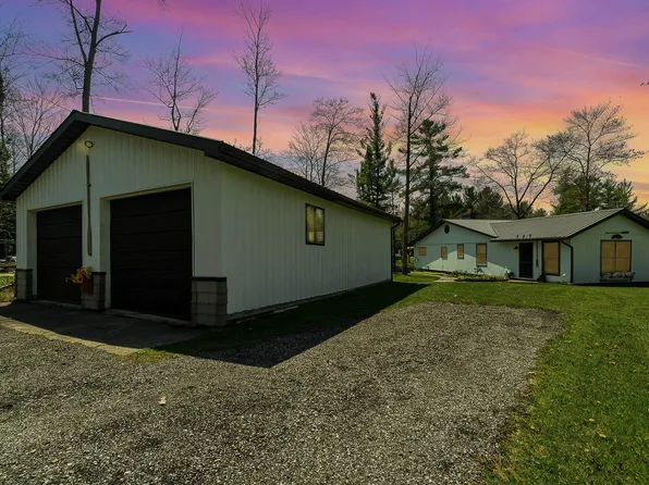 134 Jennings Terrace Dr, Gladwin, MI 48624