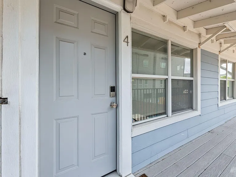 412 Drew St #4 — Photo 17