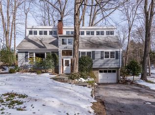 2 Stanwood Rd, Mount Kisco, NY 10549