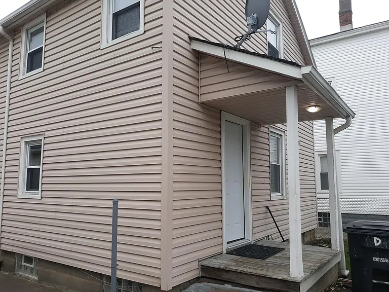 2034 Quail St #UP — Photo 10