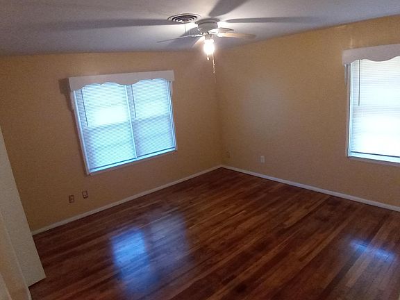5th image of 1226 NW Carroll Dr