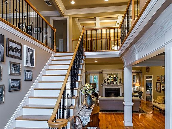 3rd image of 5085 Ivybridge Dr