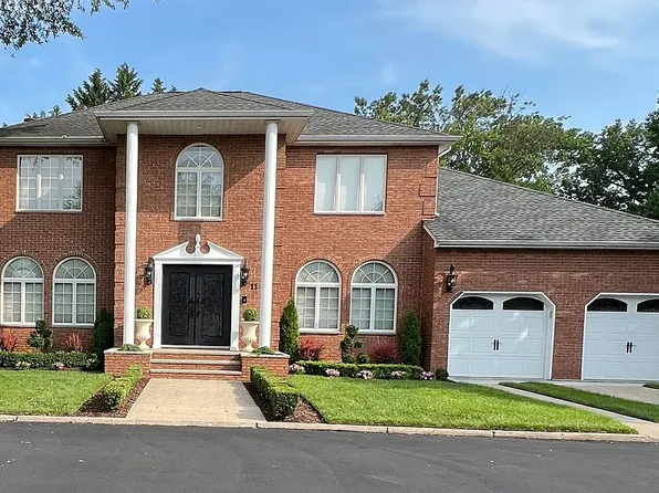 11 Sylvan Ct, Staten Island, NY 10307