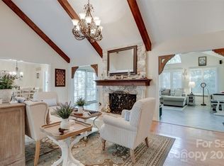 10 Timberidge Ct, Lake Wylie, SC 29710