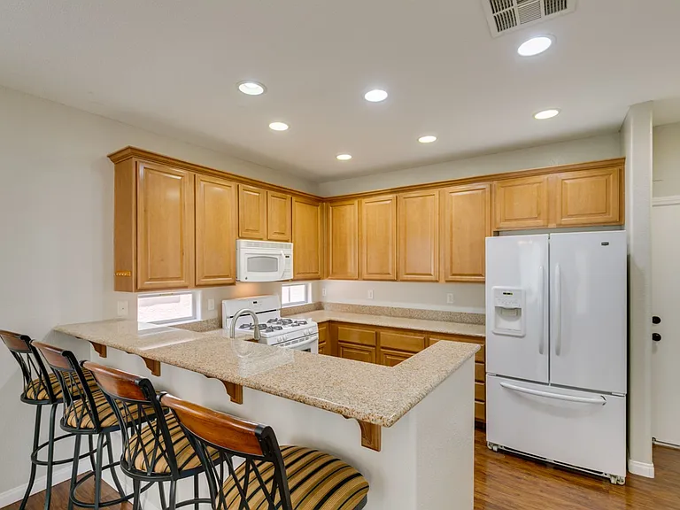 9341 Colorful Rainbow Ave — Photo 24