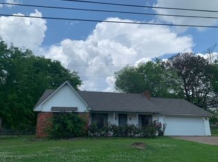 1208 Harrison St, Tupelo, MS 38801