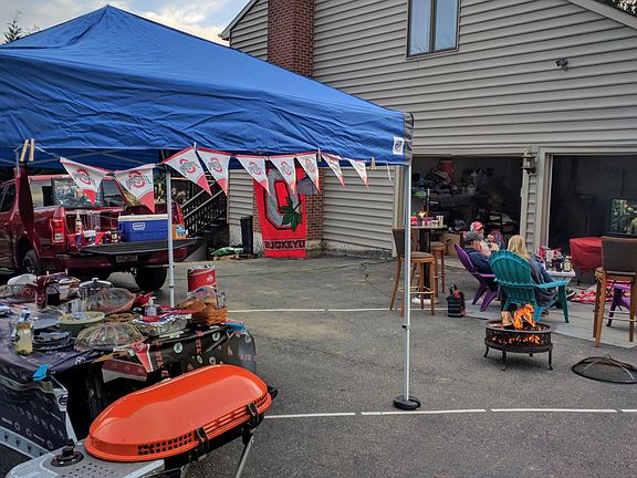 driveway tailgate 9/17