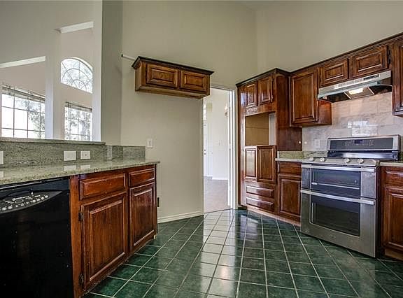 4th image of 2232 Cross Timber Dr