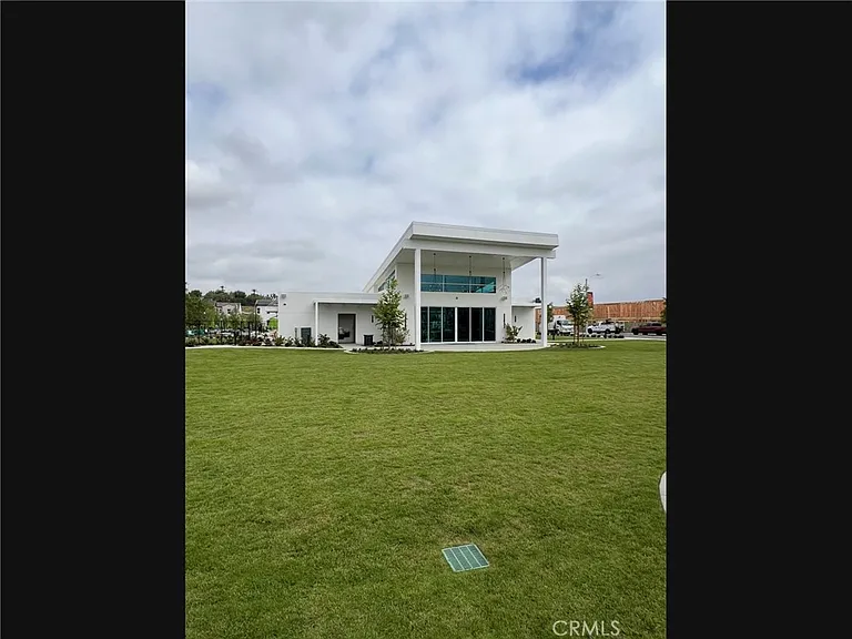 4041 Pomelo Dr — Photo 25