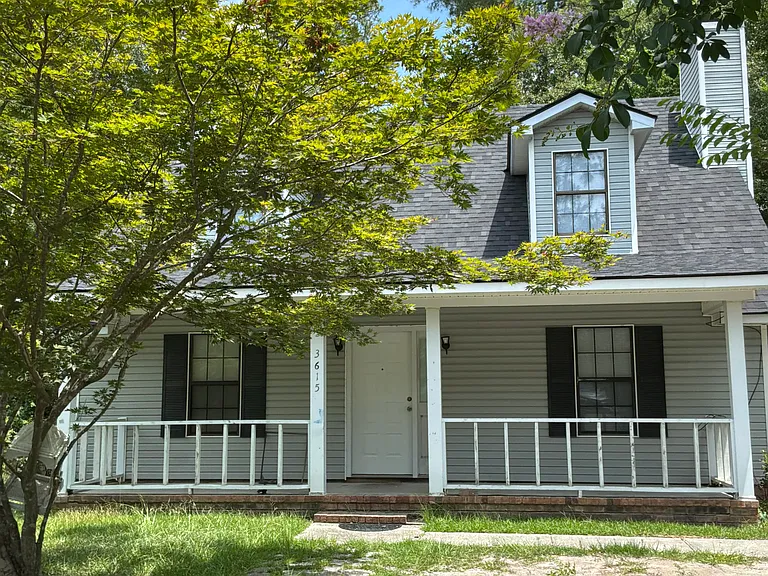 3615 Seelye Dr — Photo 3