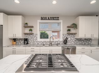 2300 Taylor St, Joliet, IL 60435