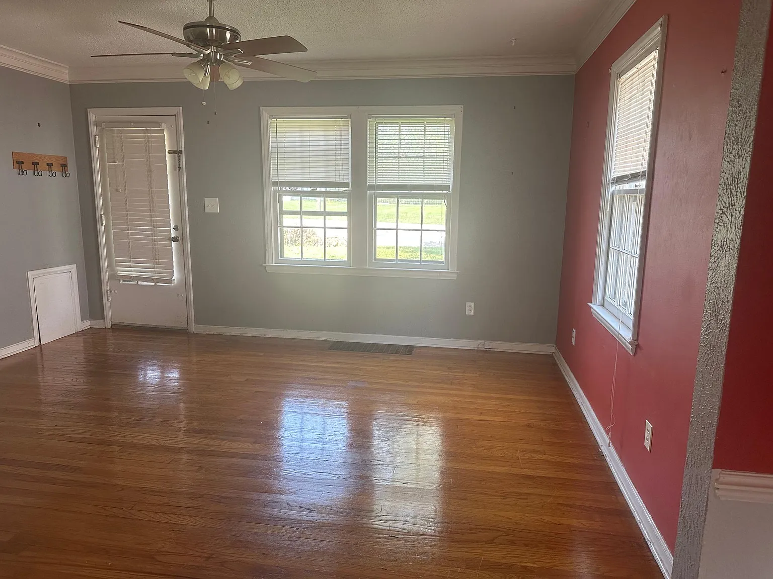 2 bed, 768 sqft, $1,260 — Photo 2
