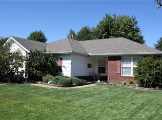 1409 Abraham Dr, Siloam Springs, AR 72761