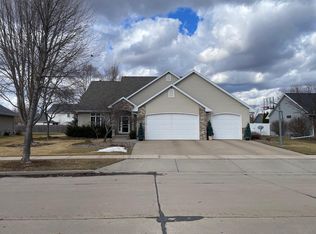 4226 E Appleseed Dr, Appleton, WI 54913