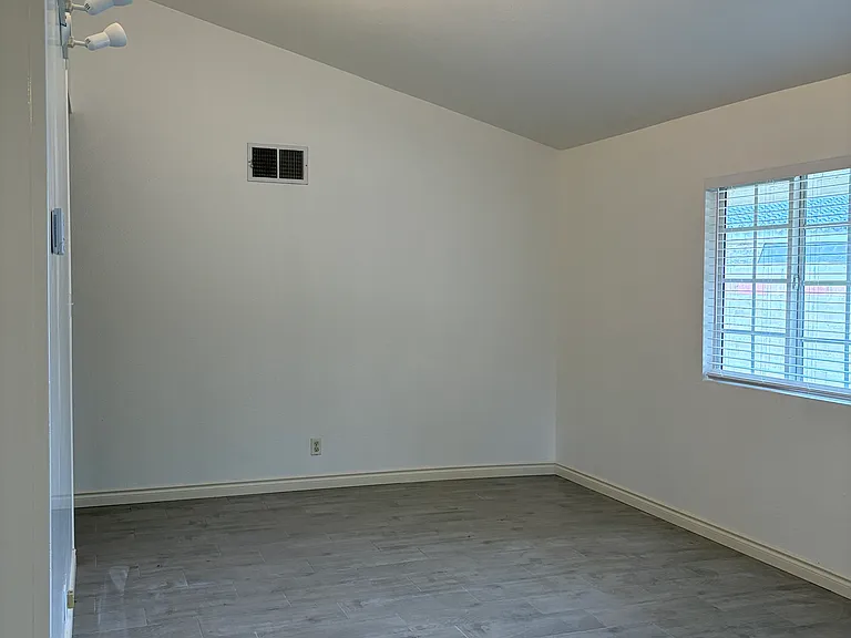 15671 Senadale St — Photo 7
