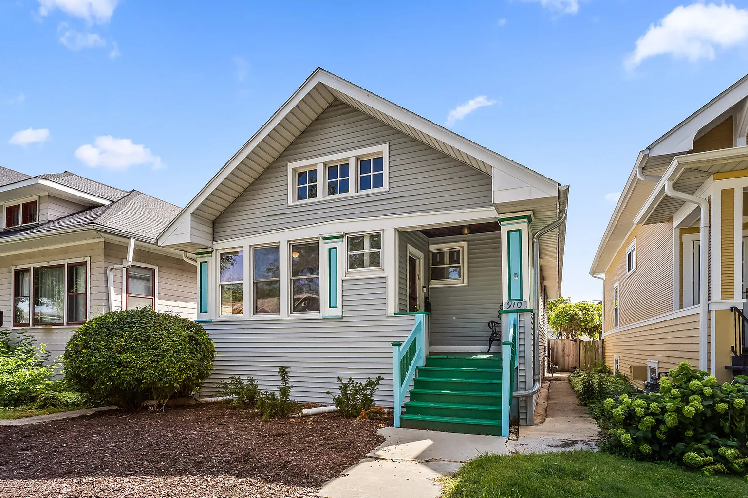 910 N Humphrey Ave photo 1