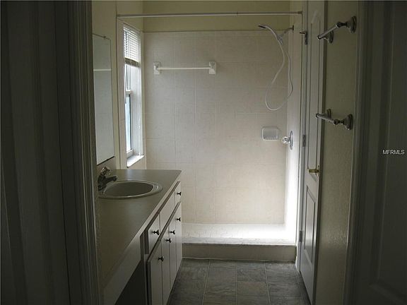 5th image of 183 Osprey Heights Dr