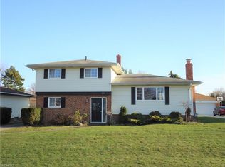 2655 Hetzel Dr, Parma, OH