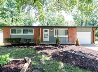 10214 Dacey Dr, Saint Louis, MO 63136