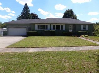 14 Orchid Dr, Rochester, NY 14616