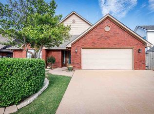 1633 NE 35th St, Lawton, OK 73507