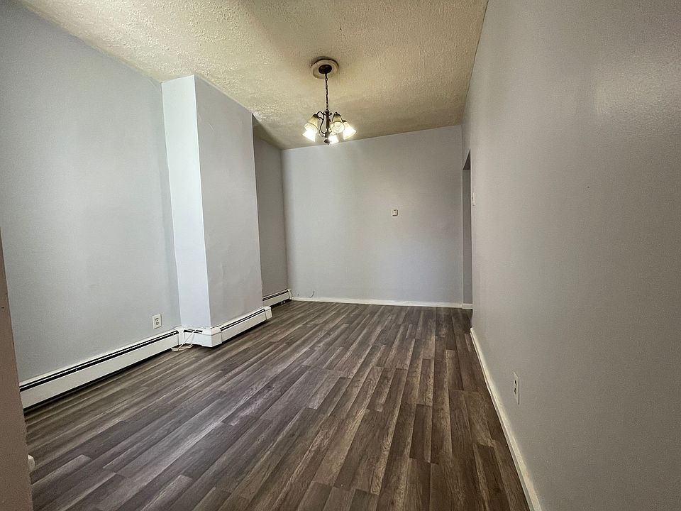 2nd image of 116 Linden Ave #2