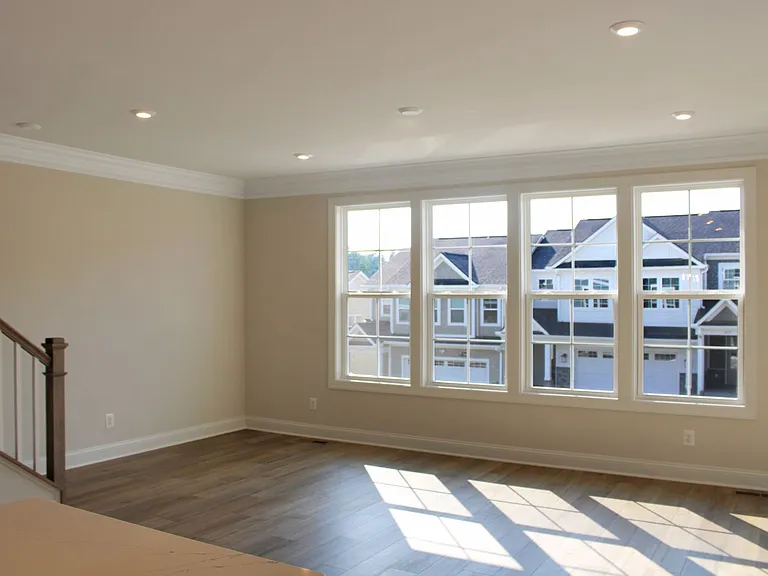 1274 Laconia Ln — Photo 13