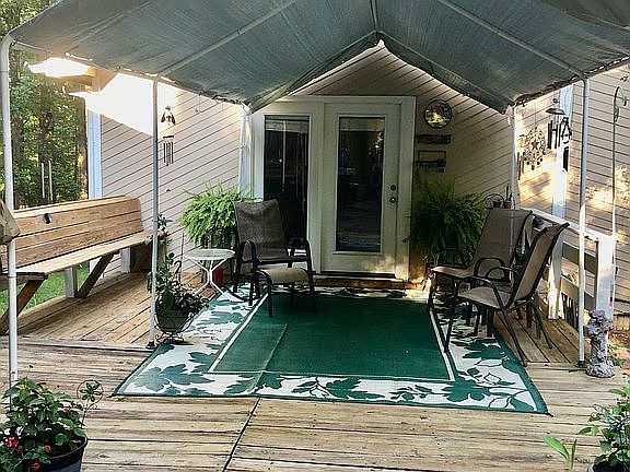 Deck entrance 