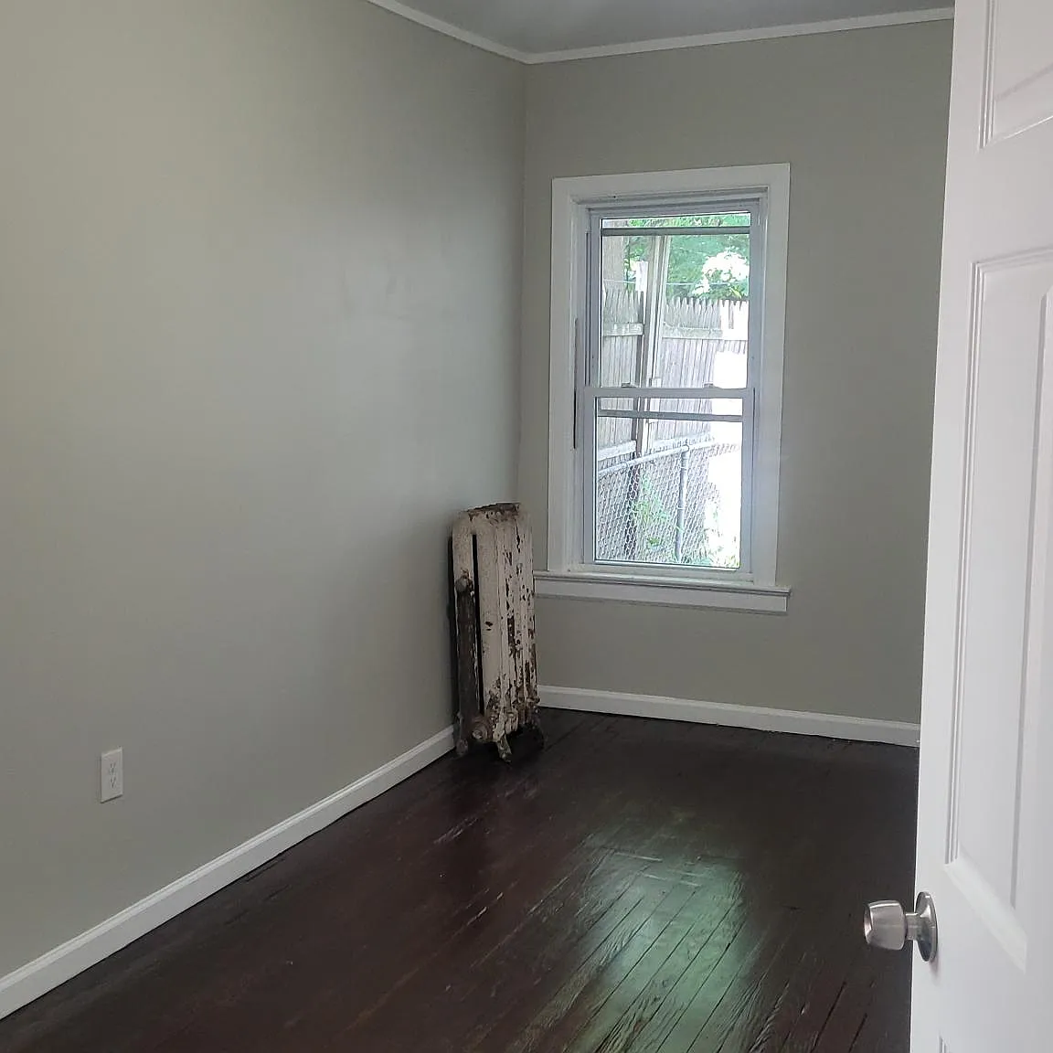 3 bed, $2,300 — Photo 3