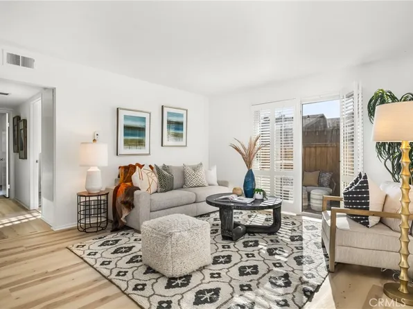 126 Clearbrook, Irvine, CA 92614