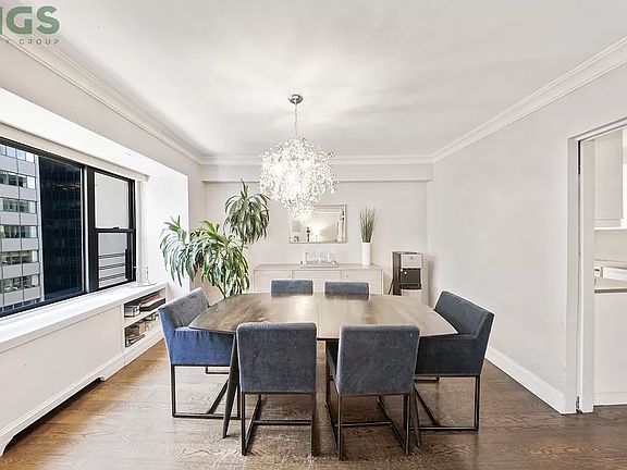 2nd image of 118 E 60th St APT 11H