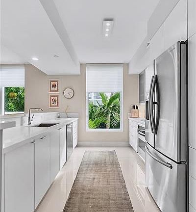 5th image of 2821 Ocean Blvd APT 205S