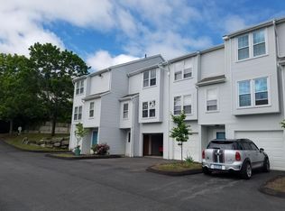64 Deerwood Ln UNIT 3, Waterbury, CT 06704