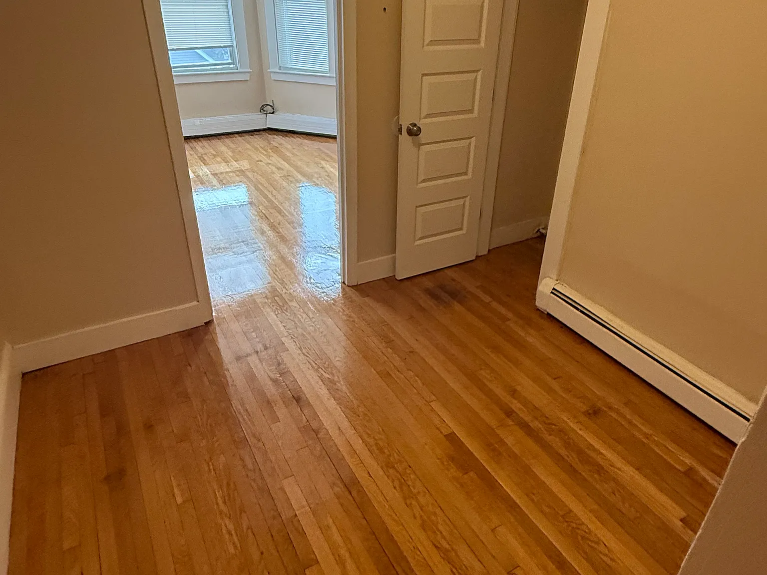 1 bed, 750 sqft, $1,925 — Photo 3
