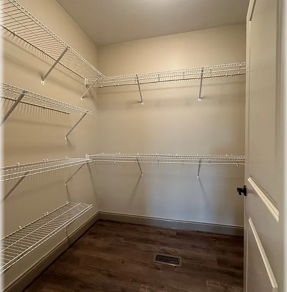 304 Cottage Hill Ct — Photo 9