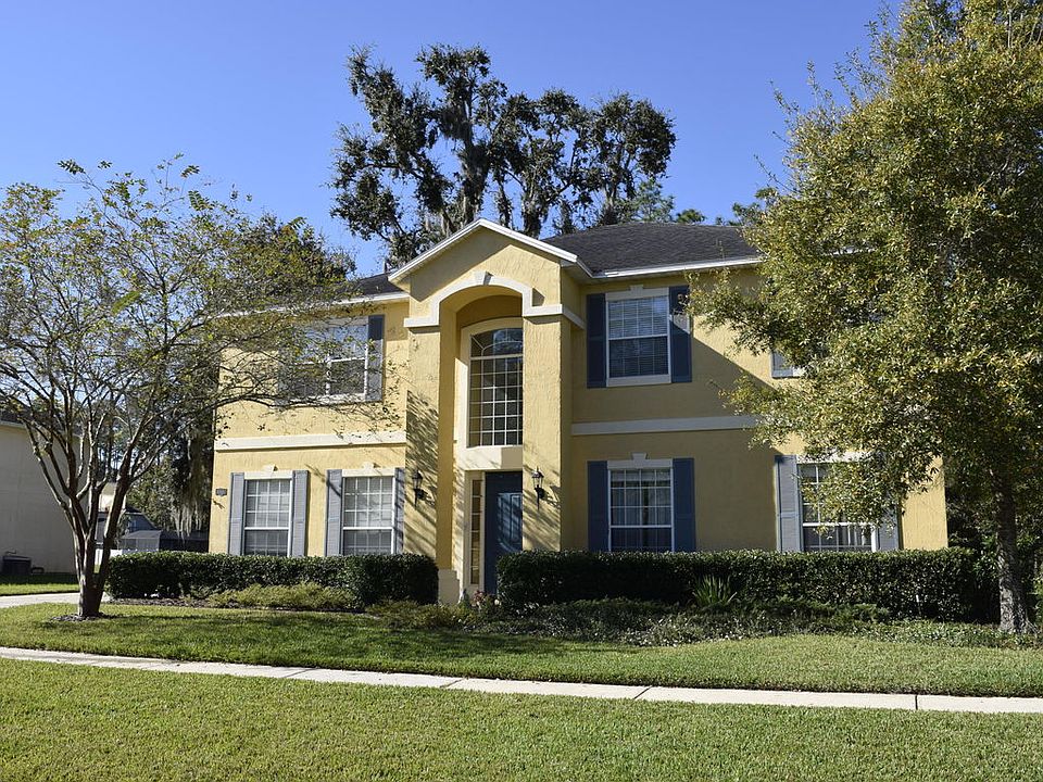 1st image of 11810 Magnolia Falls Dr