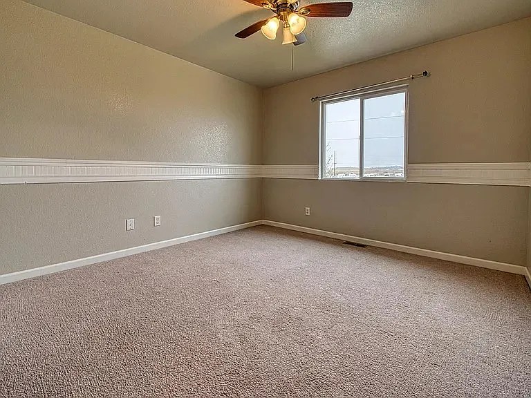 1902 Harvest Moon Dr — Photo 11