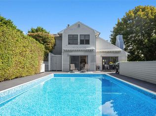 21 Little Neck Rd, Southampton, NY 11968