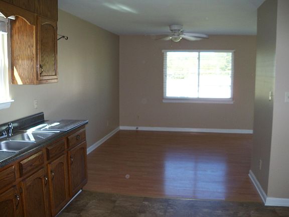 5th image of 3729 Dockery St SE #B